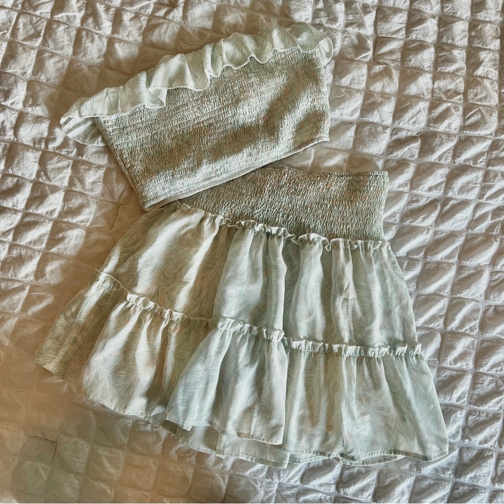 Light green two piece set